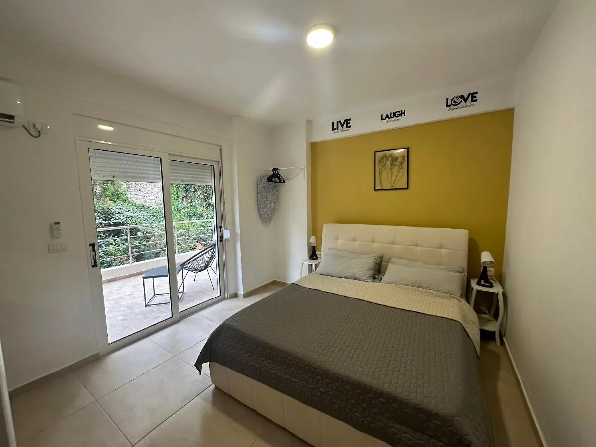 Stella Apartments Sarande 0*,